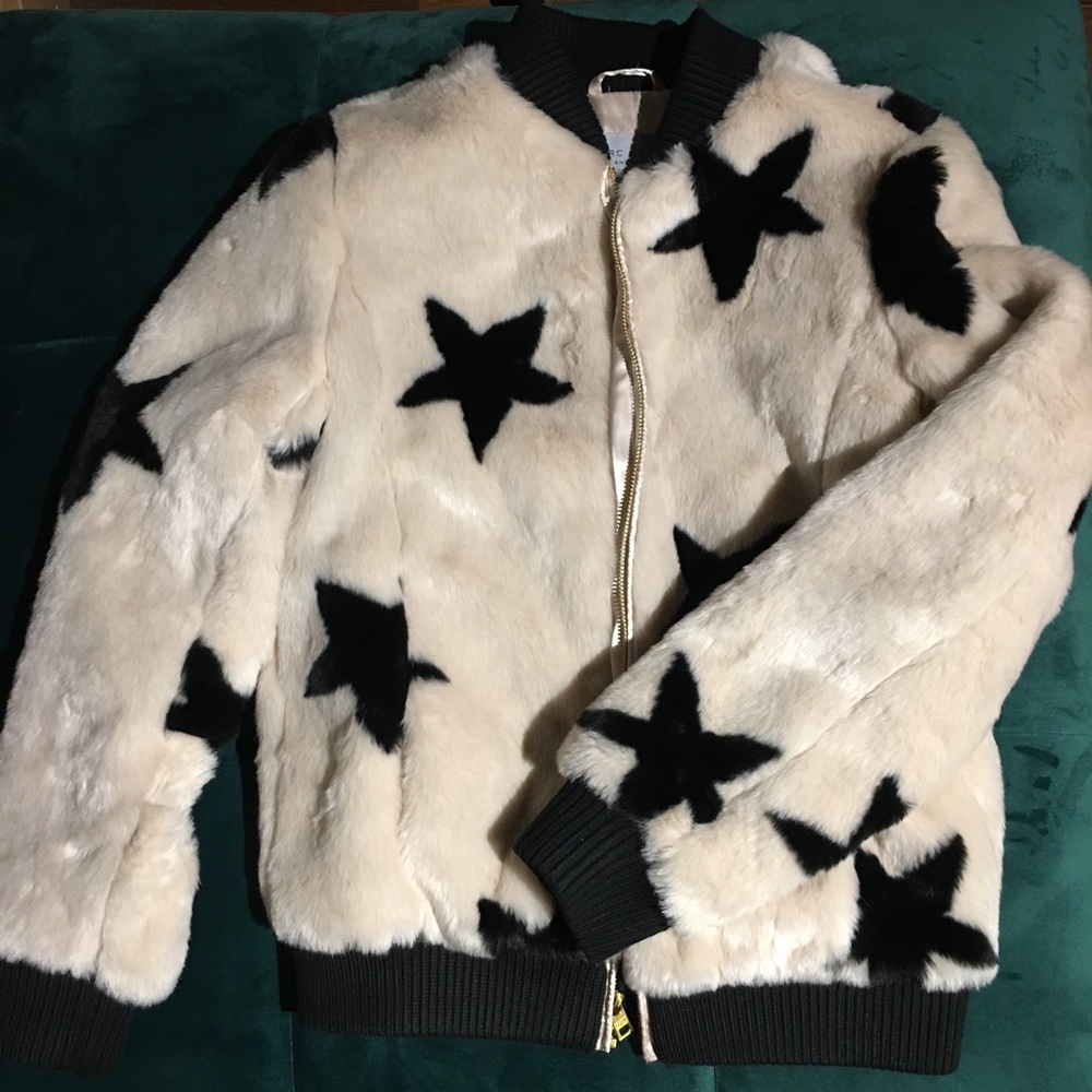 FAUX FUR pale pink starred coat!